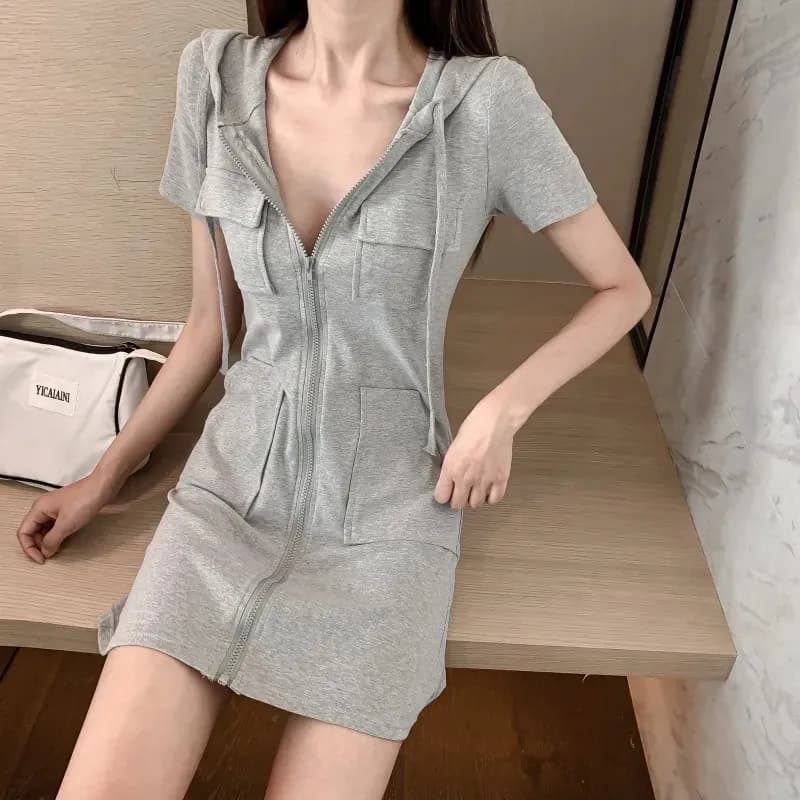 Plus-size 2025 new style Hong Kong-style retro casual zipper hooded sweatshirt dress, fat-covering waist-slimming autumn dress